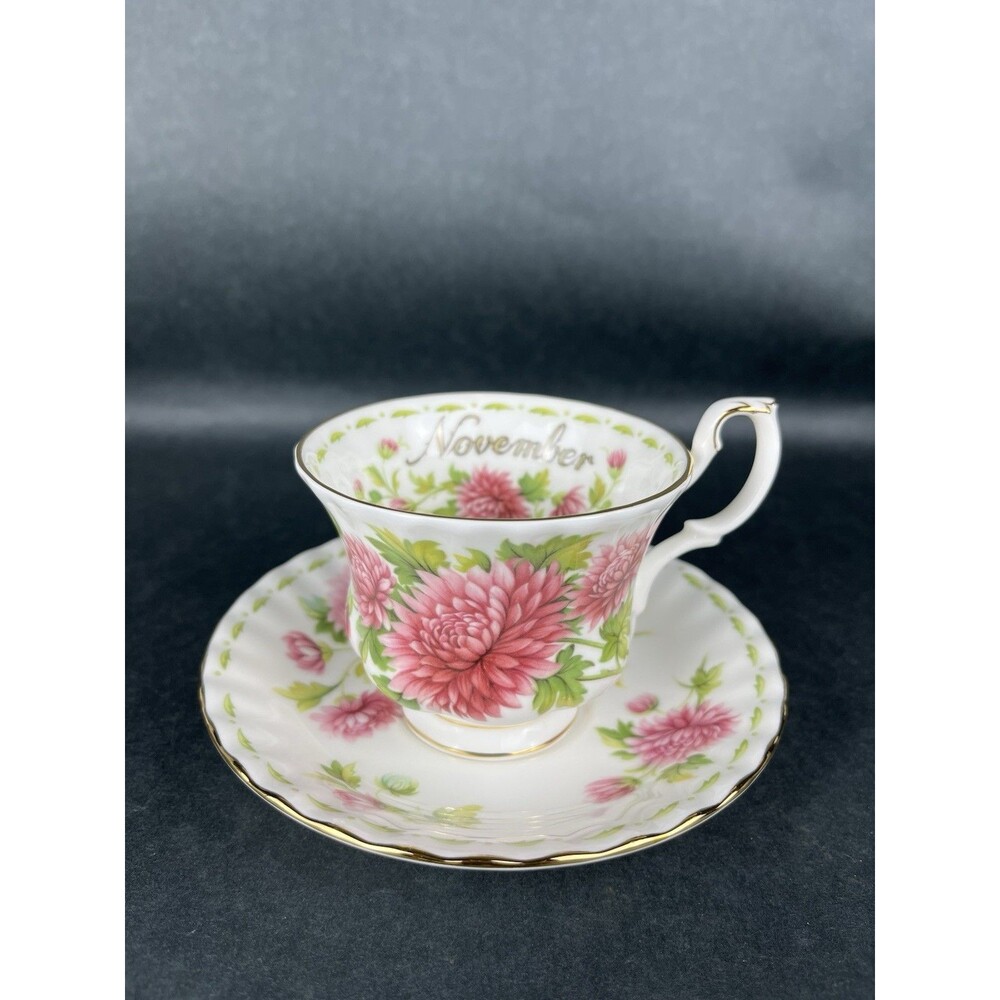 Royal Albert Flower of The Month November Chrysanthemum Tea Cup & Saucer Set EUC